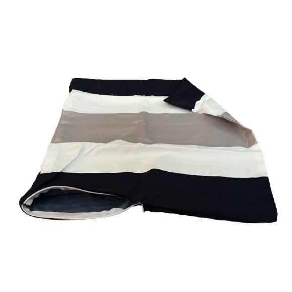 NWOT Pair of Wide Striped Silky Polyester Throw Pillow Covers 17”x17” - Picture 2 of 4